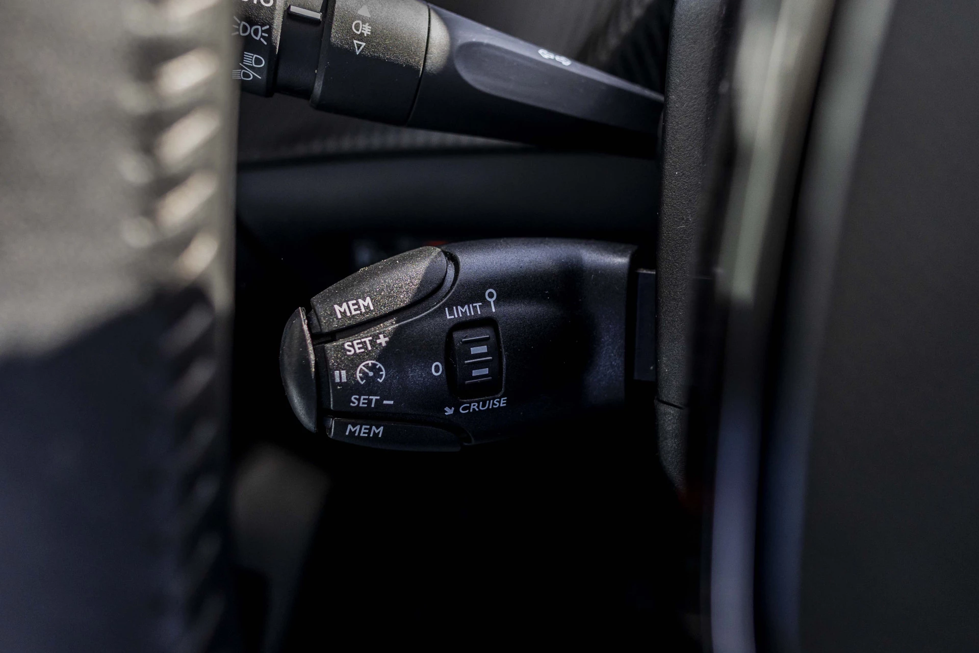 Hoofdafbeelding Peugeot e-208