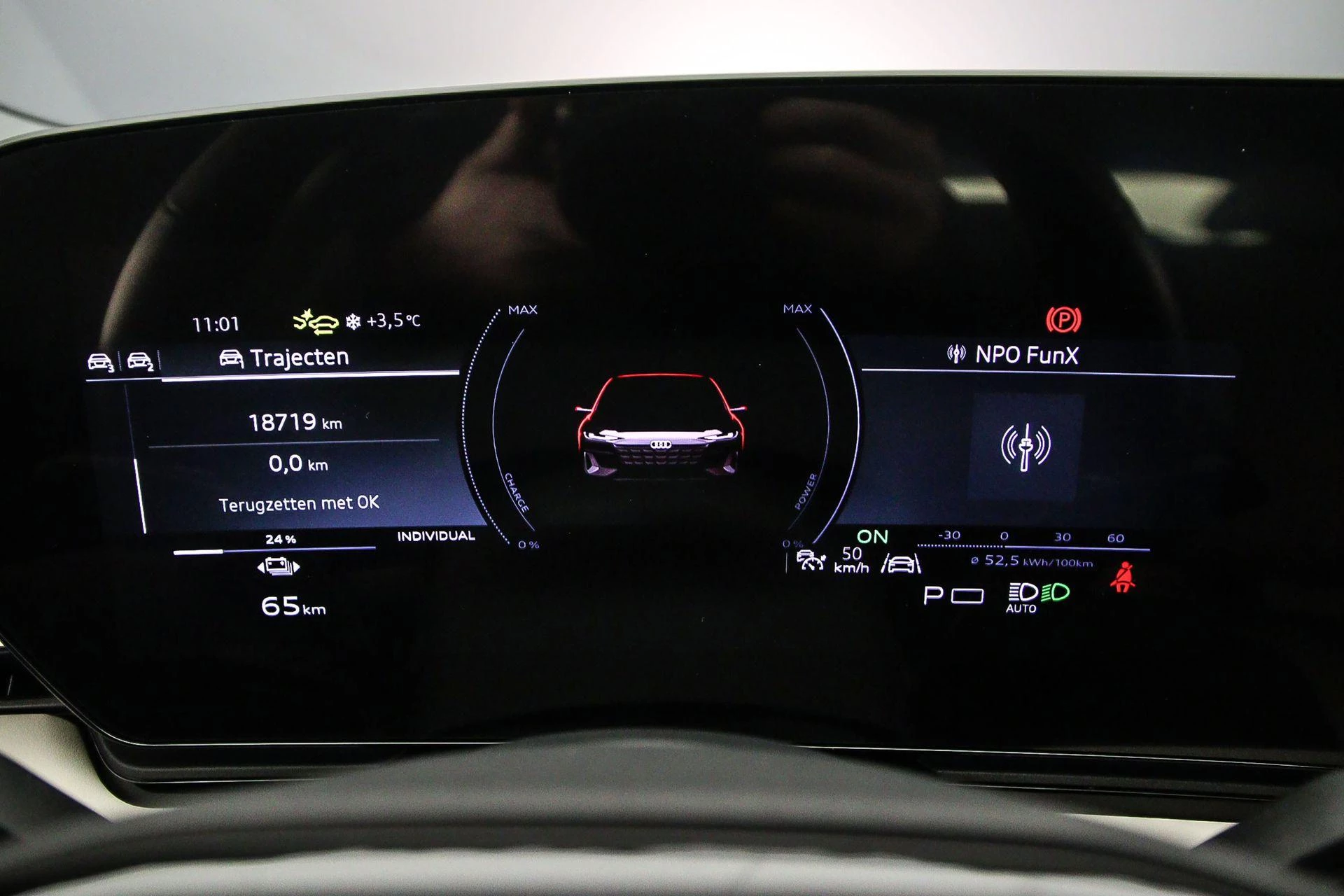 Hoofdafbeelding Audi A6 Avant e-tron