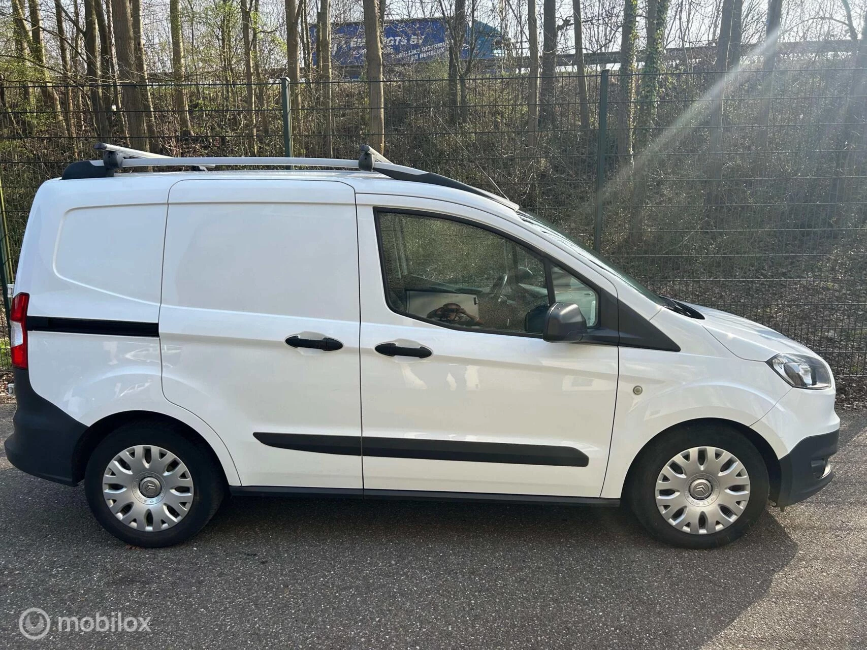 Hoofdafbeelding Ford Transit Courier