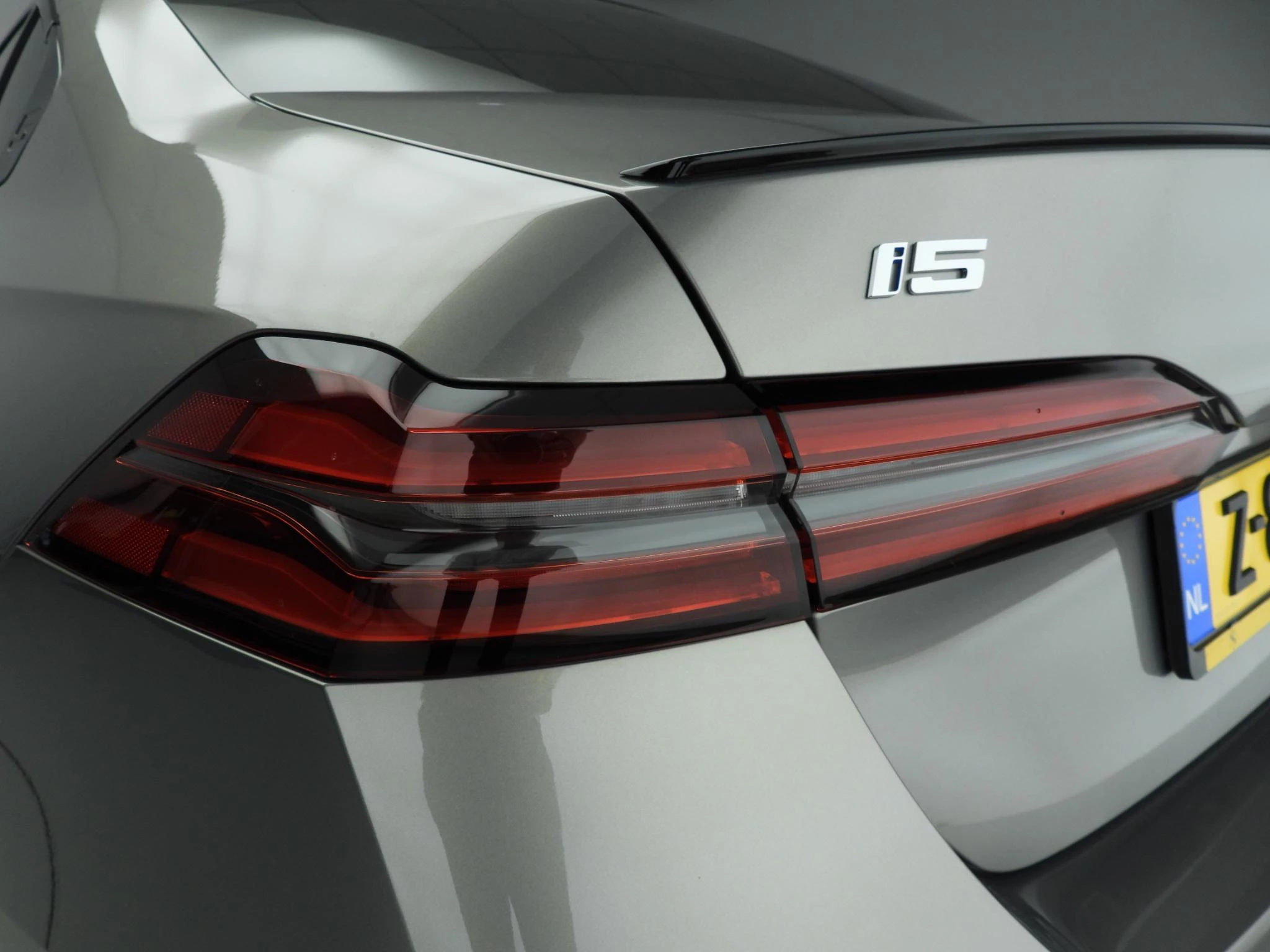 Hoofdafbeelding BMW i5