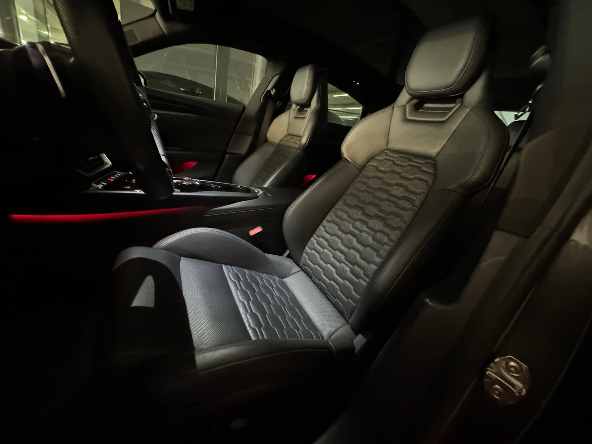 Hoofdafbeelding Audi e-tron GT