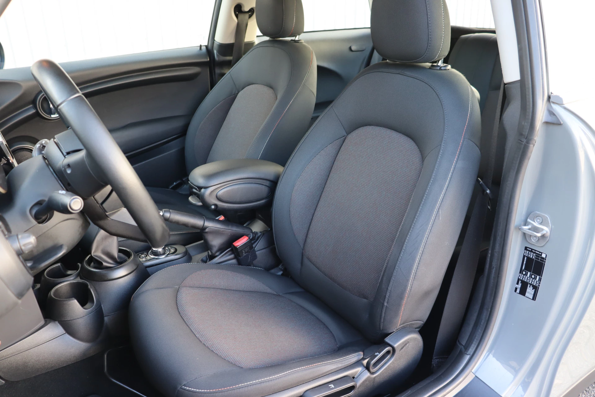 Hoofdafbeelding MINI One