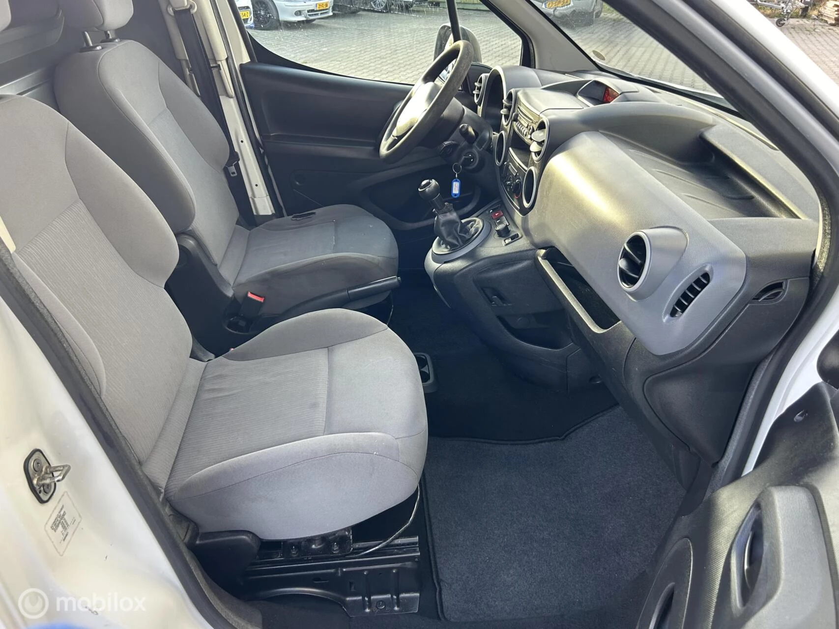 Hoofdafbeelding Peugeot Partner