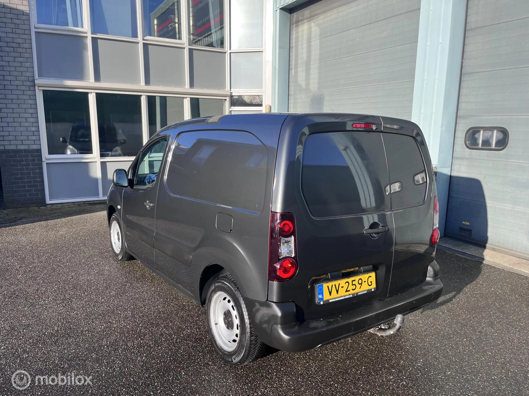 Hoofdafbeelding Peugeot Partner