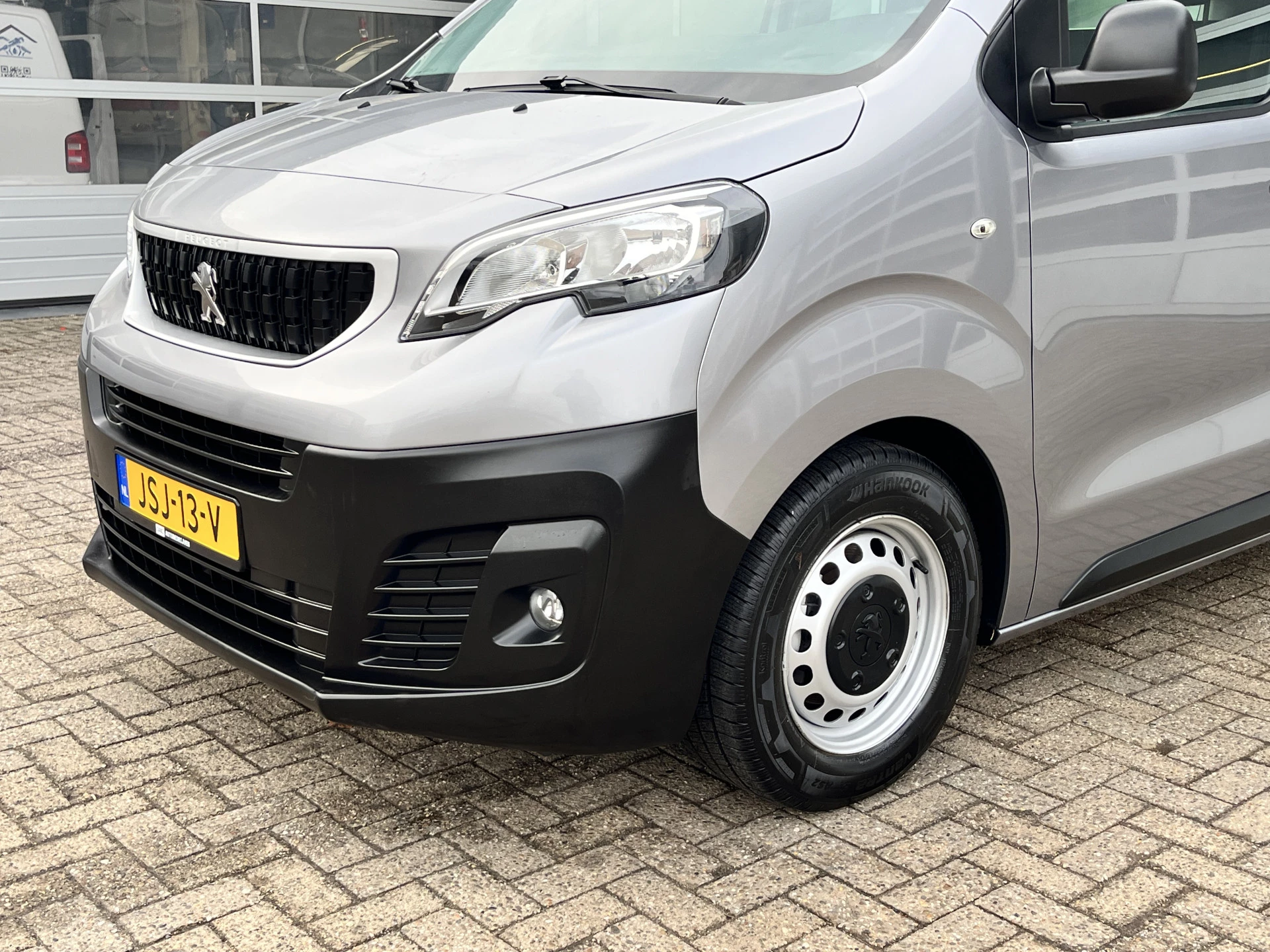 Hoofdafbeelding Peugeot Traveller