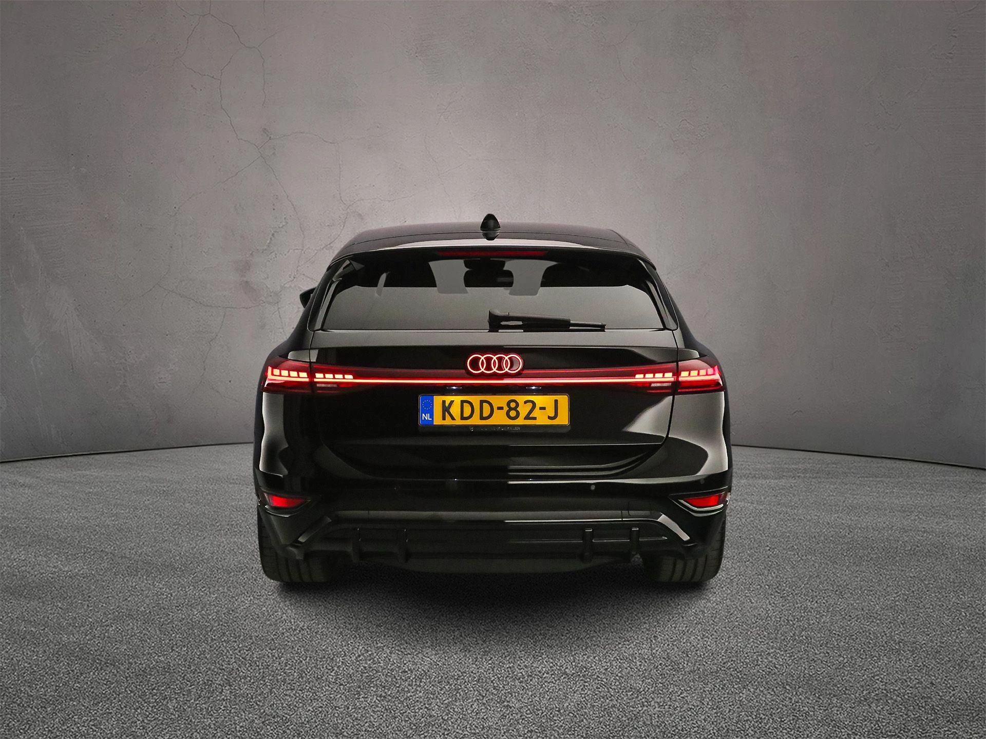 Hoofdafbeelding Audi A6 Avant e-tron