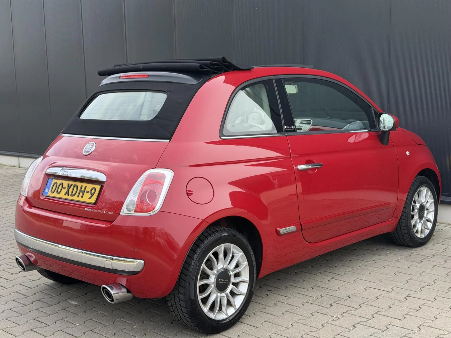Hoofdafbeelding Fiat 500C