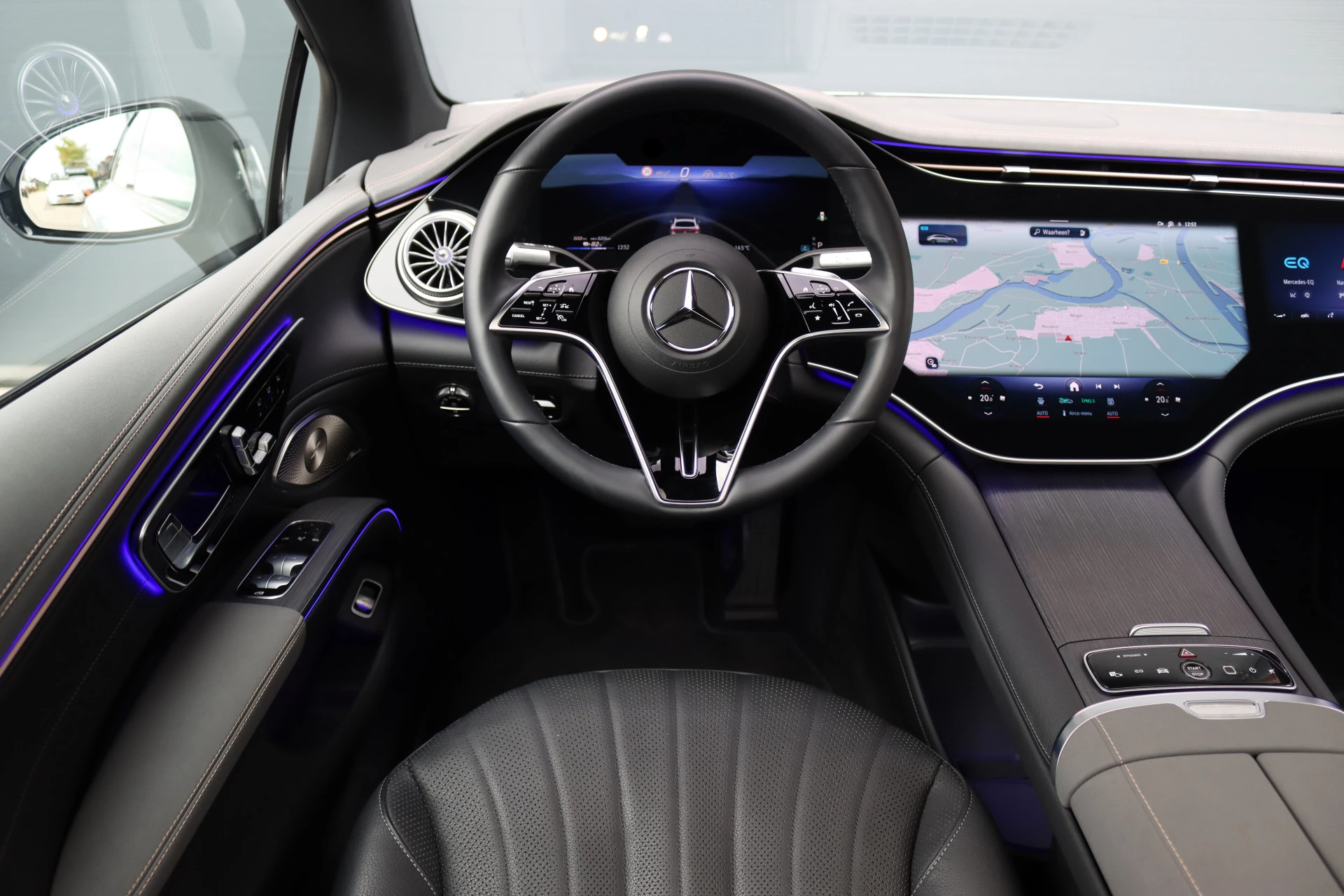 Hoofdafbeelding Mercedes-Benz EQS