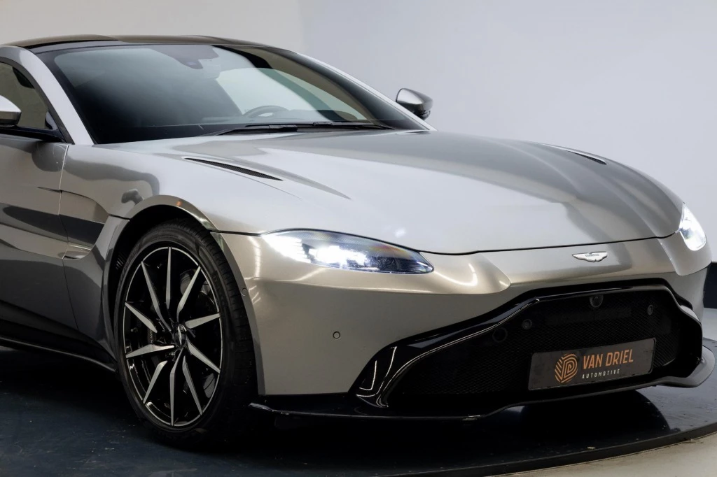 Hoofdafbeelding Aston Martin V8 Vantage