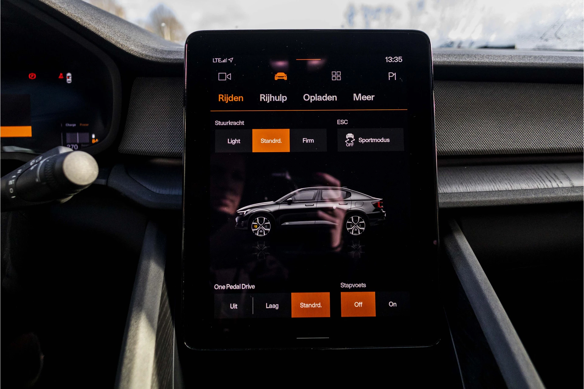 Hoofdafbeelding Polestar 2