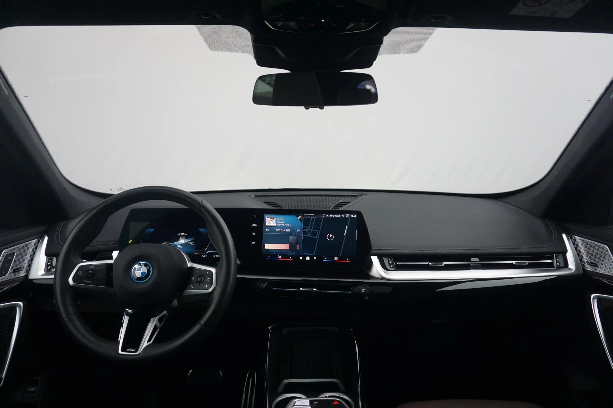 Hoofdafbeelding BMW iX1