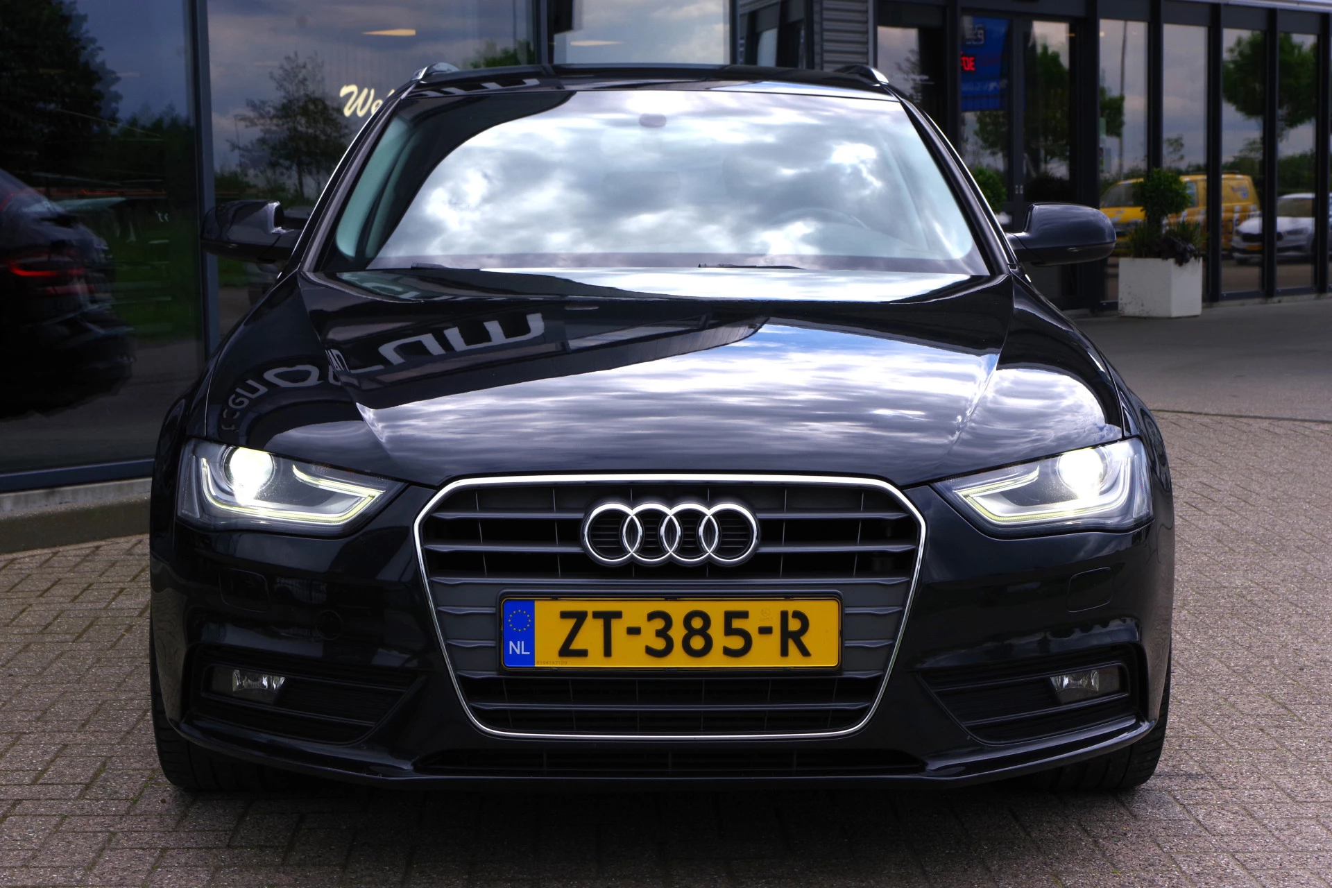 Hoofdafbeelding Audi A4