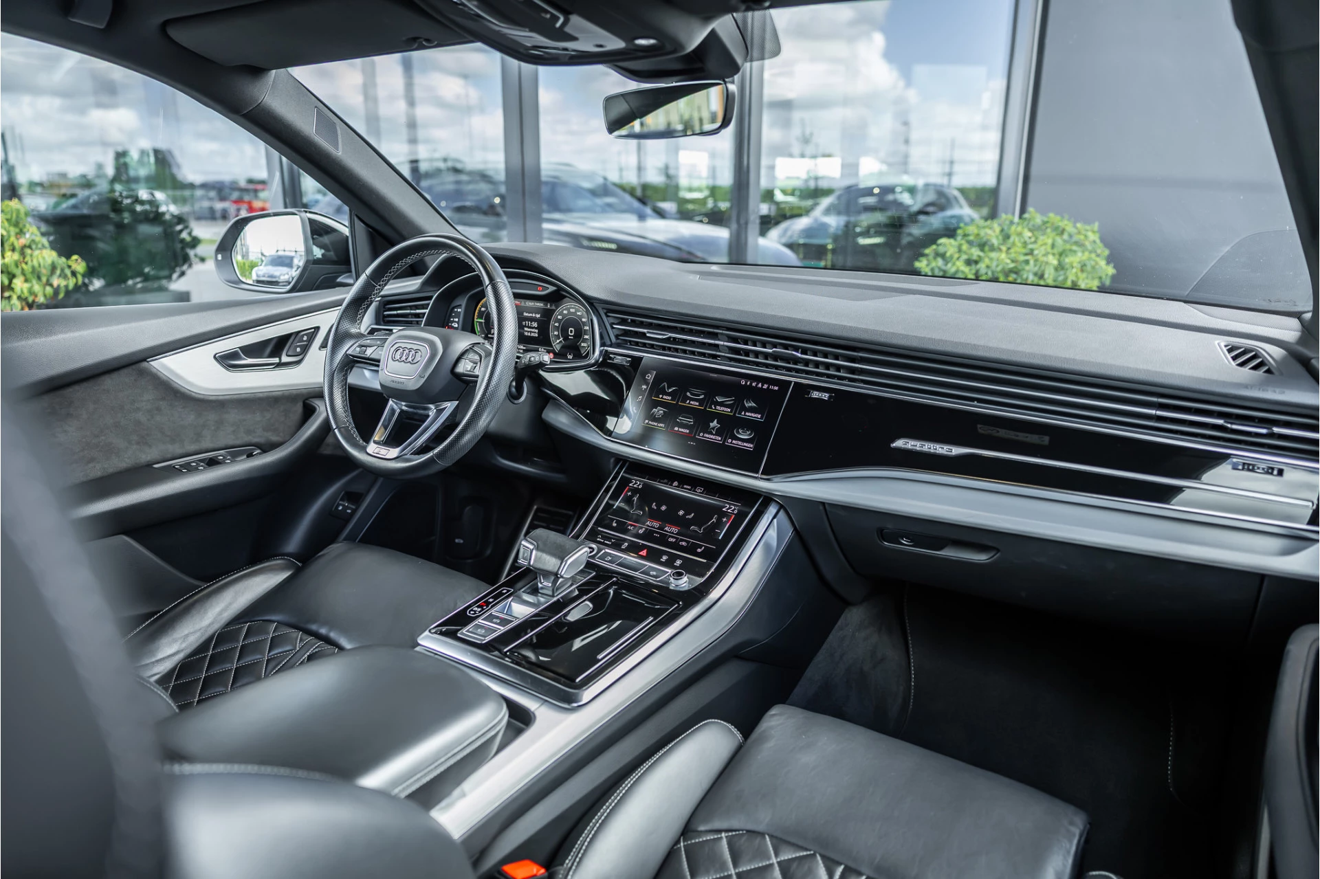 Hoofdafbeelding Audi Q8