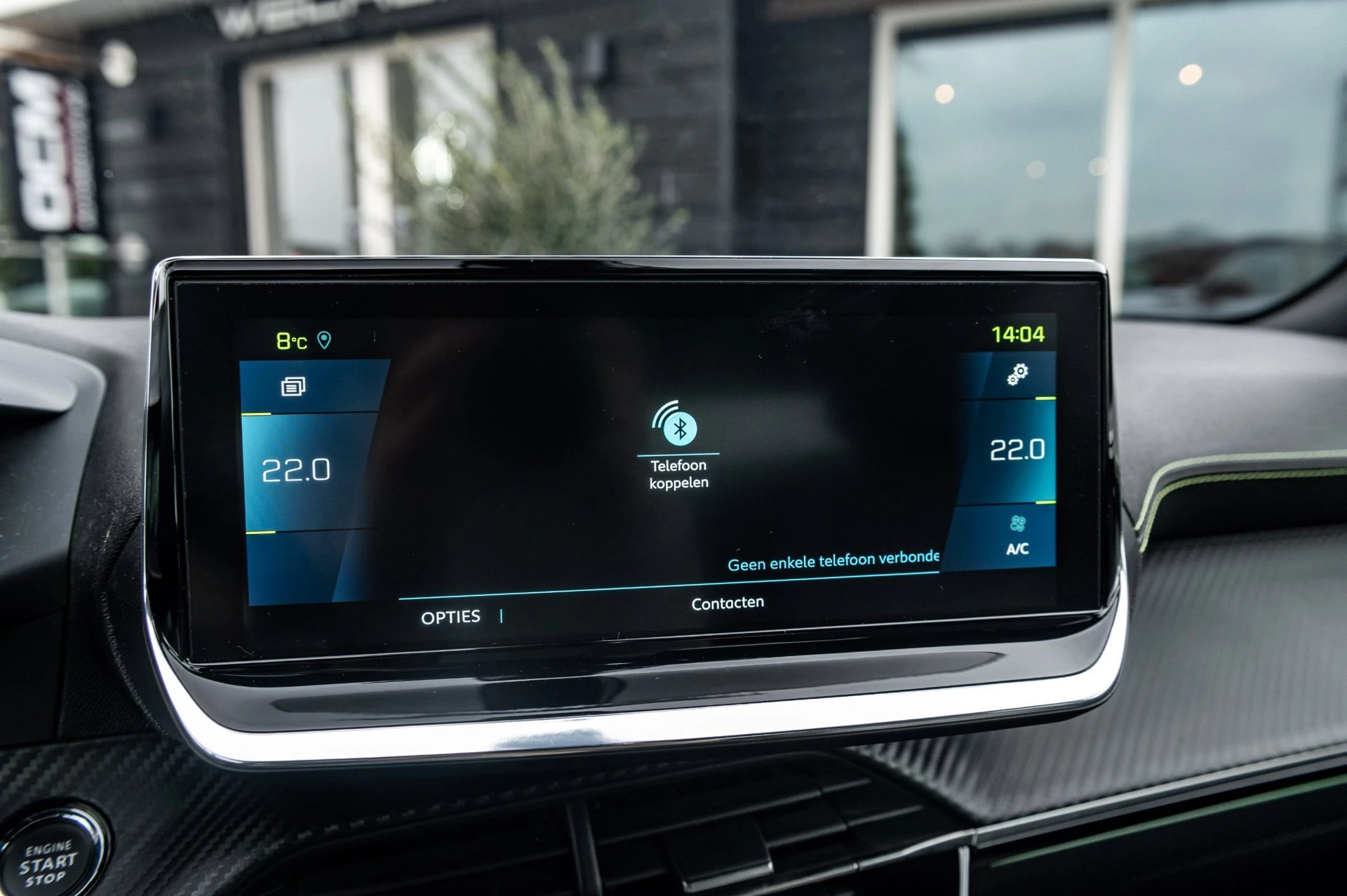 Hoofdafbeelding Peugeot e-2008