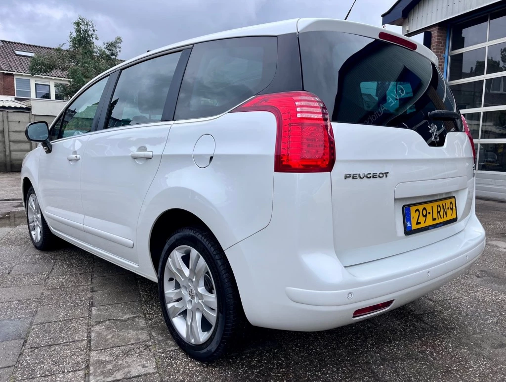 Hoofdafbeelding Peugeot 5008
