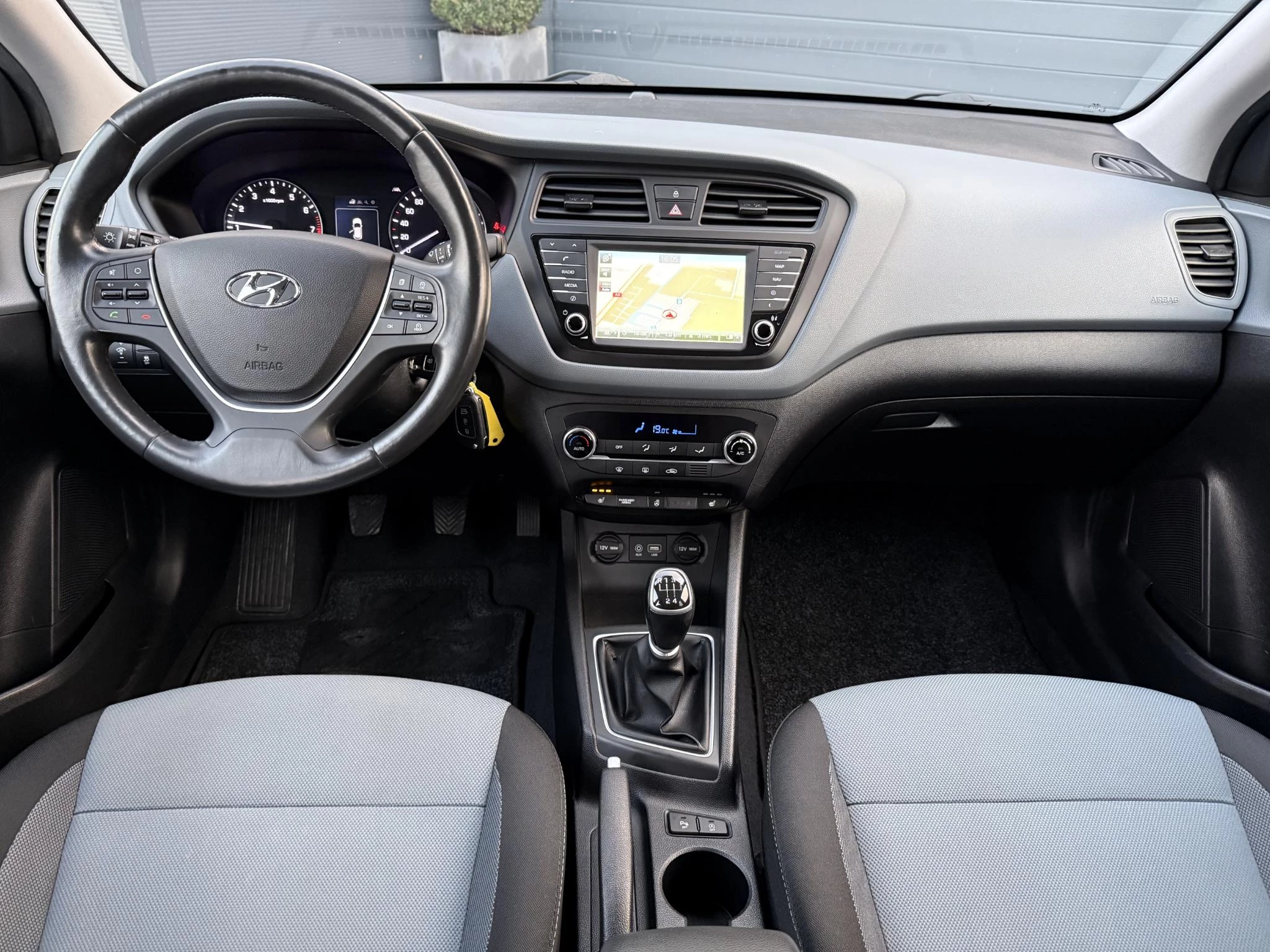 Hoofdafbeelding Hyundai i20