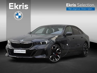 BMW 5-serie Sedan 530e | M Sportpakket Pro | Individual Lak | Panodak | Trekhaak | Head-Up | Bowers & Wilkins | Driving Assistant Plus | Parking Assistant Plus | Stoelventilatie | 21'' LMV | Ekris Selection