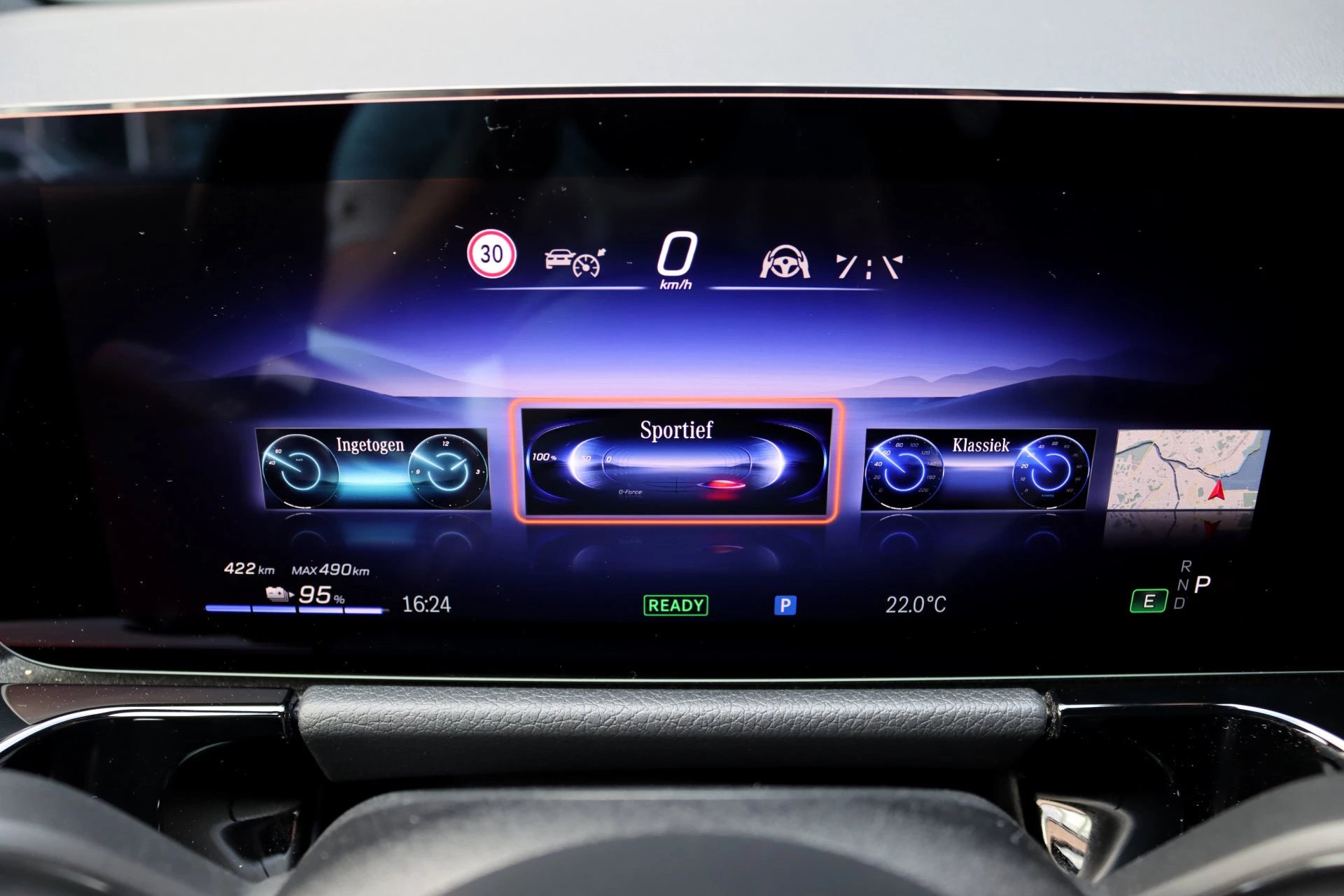 Hoofdafbeelding Mercedes-Benz EQA