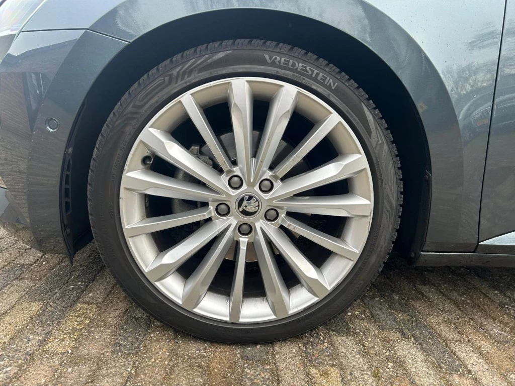 Hoofdafbeelding Škoda Superb