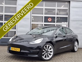 Tesla Model 3 Long Range AWD 75 kWh | Autopilot | Navigatie | LM Velgen 18" | Voorstoelen Verwarmd/Achterbank Verwarmd | Panoramadak | Airco | Cruise Control | SOH 83% |