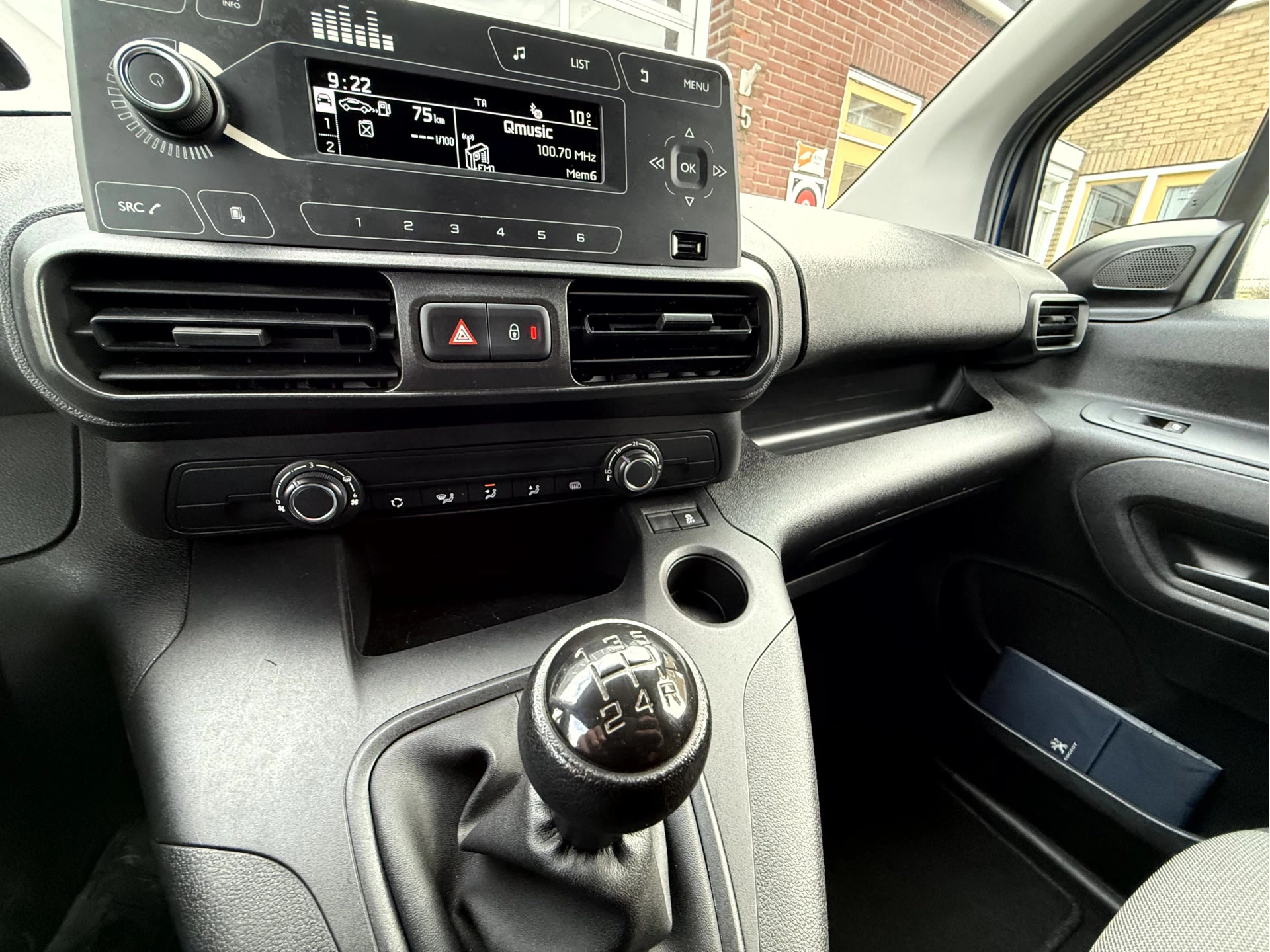 Hoofdafbeelding Peugeot Partner