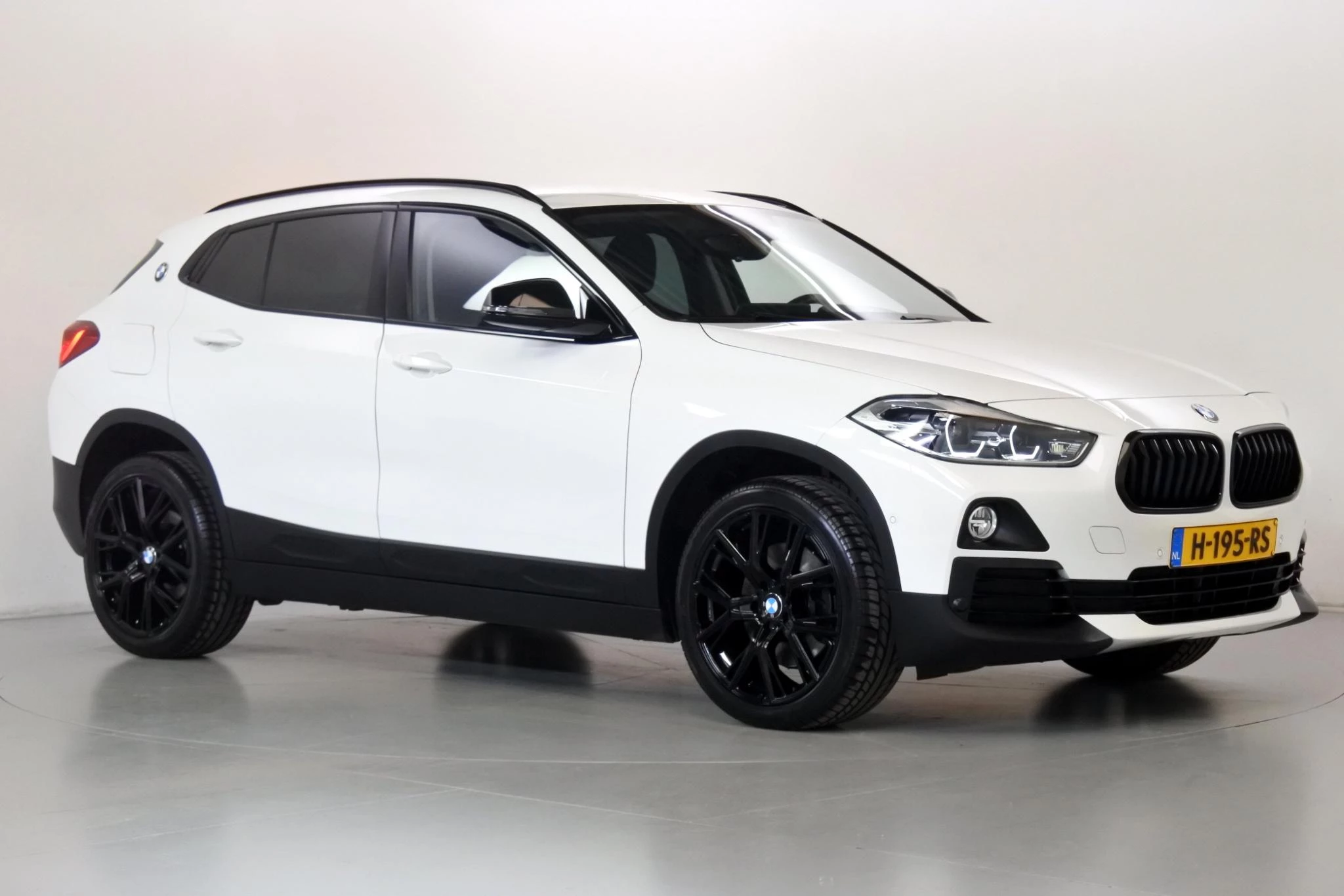 Hoofdafbeelding BMW X2