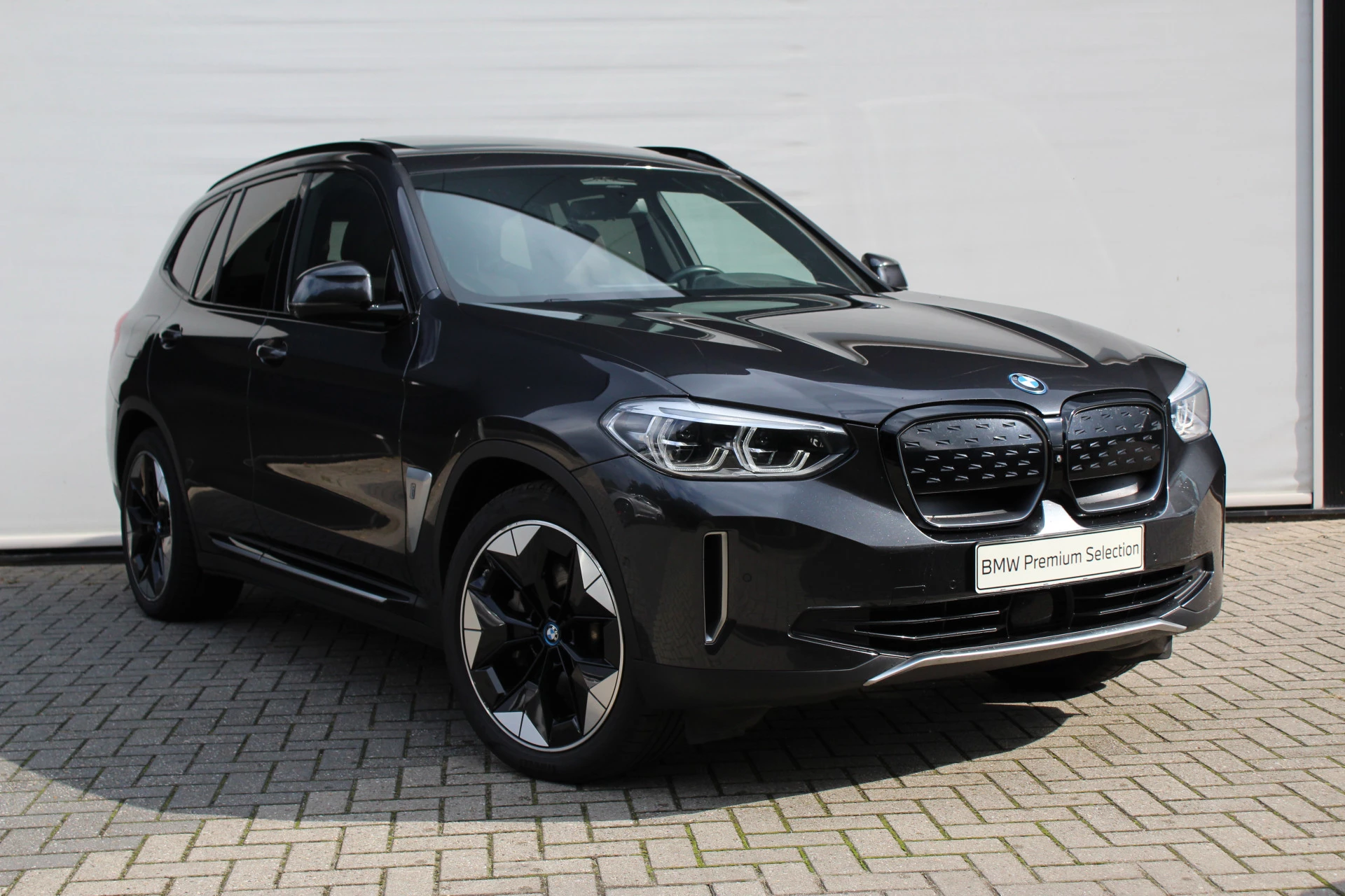 Hoofdafbeelding BMW iX3