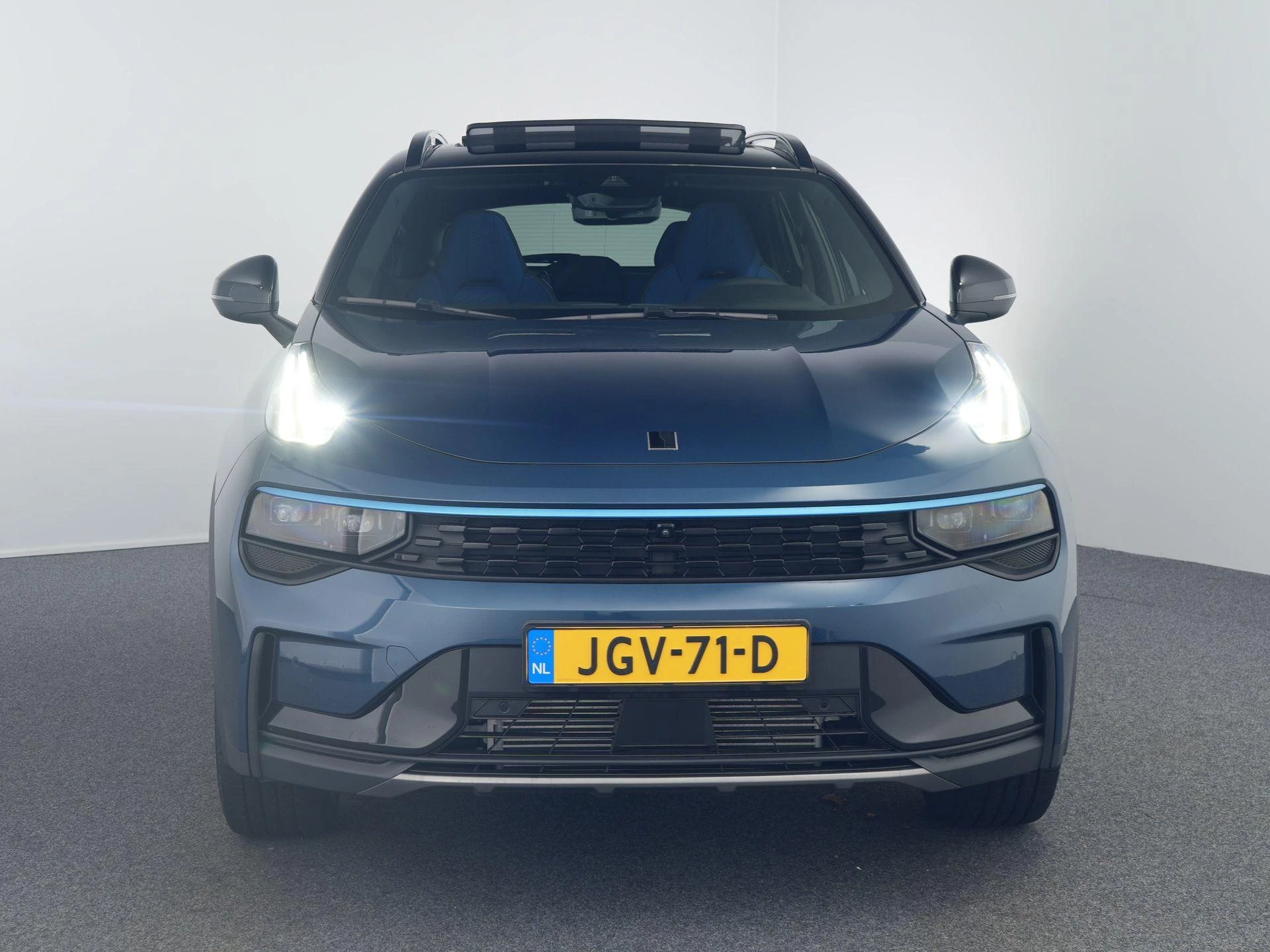 Hoofdafbeelding Lynk & Co 01
