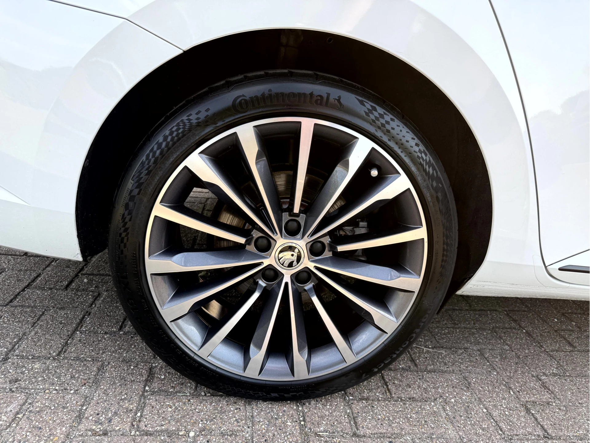 Hoofdafbeelding Škoda Superb