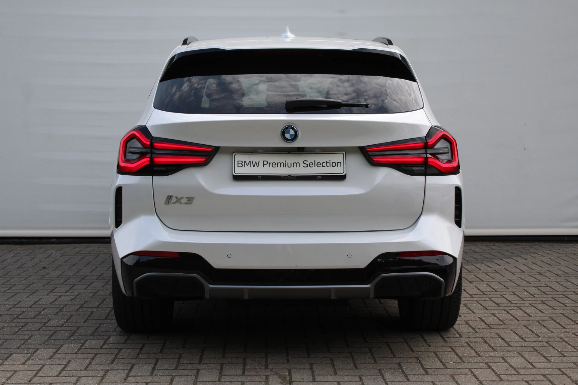 Hoofdafbeelding BMW iX3