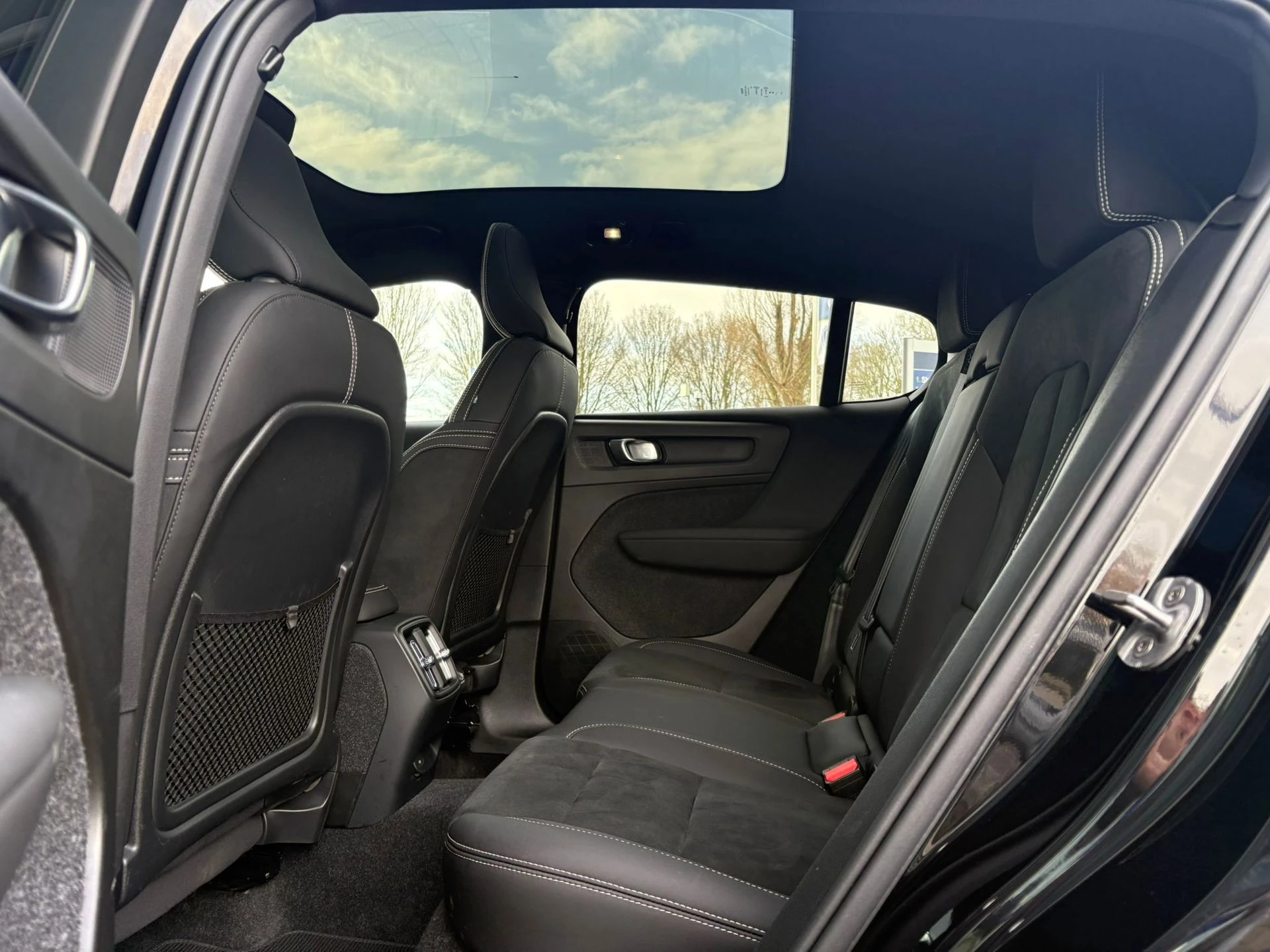 Hoofdafbeelding Volvo C40