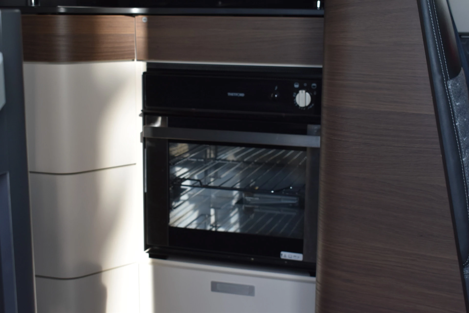 Hoofdafbeelding Adria MATRIX 670 SL