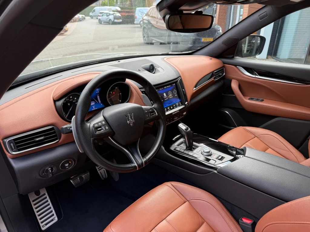 Hoofdafbeelding Maserati Levante