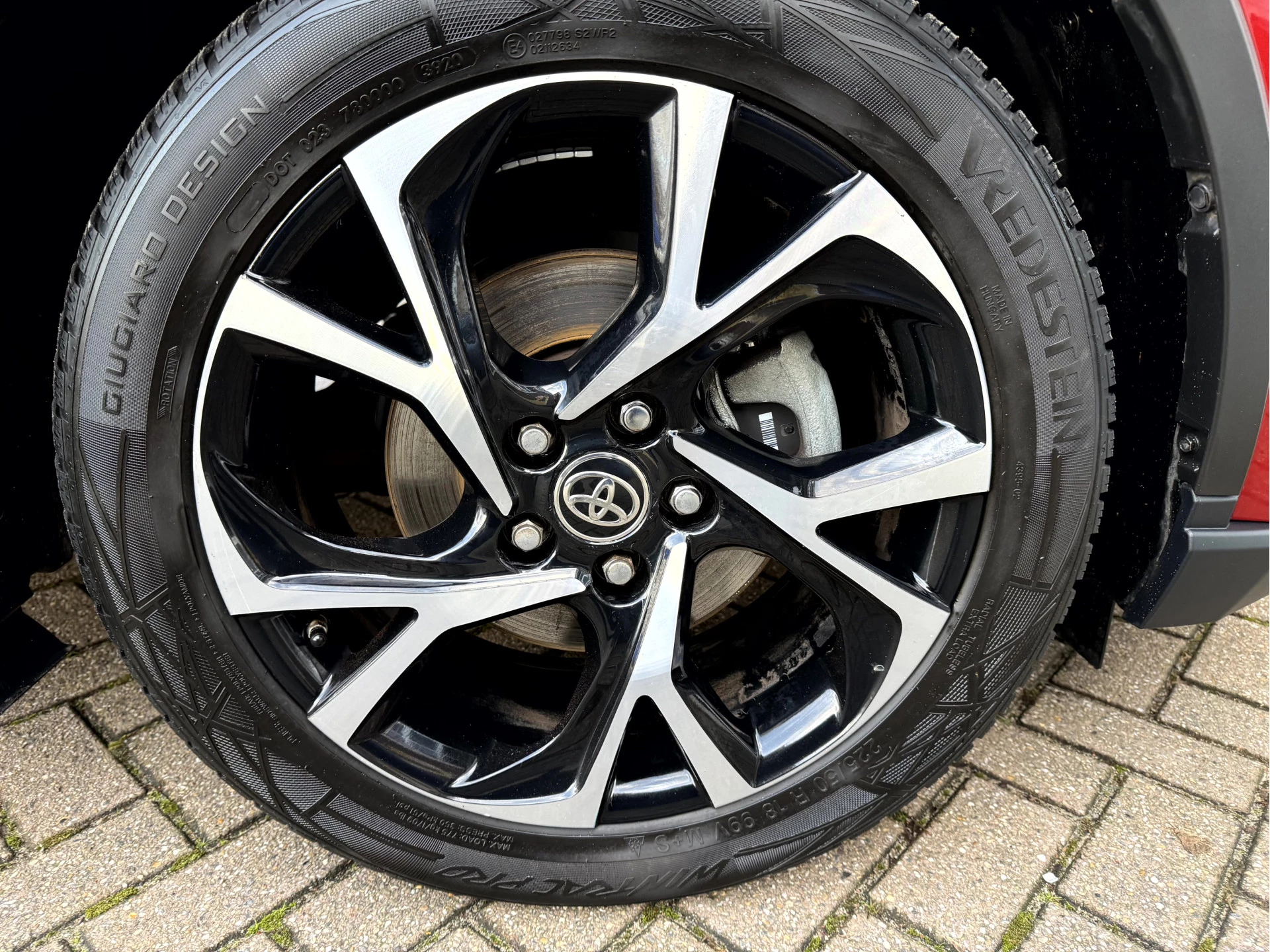 Hoofdafbeelding Toyota C-HR