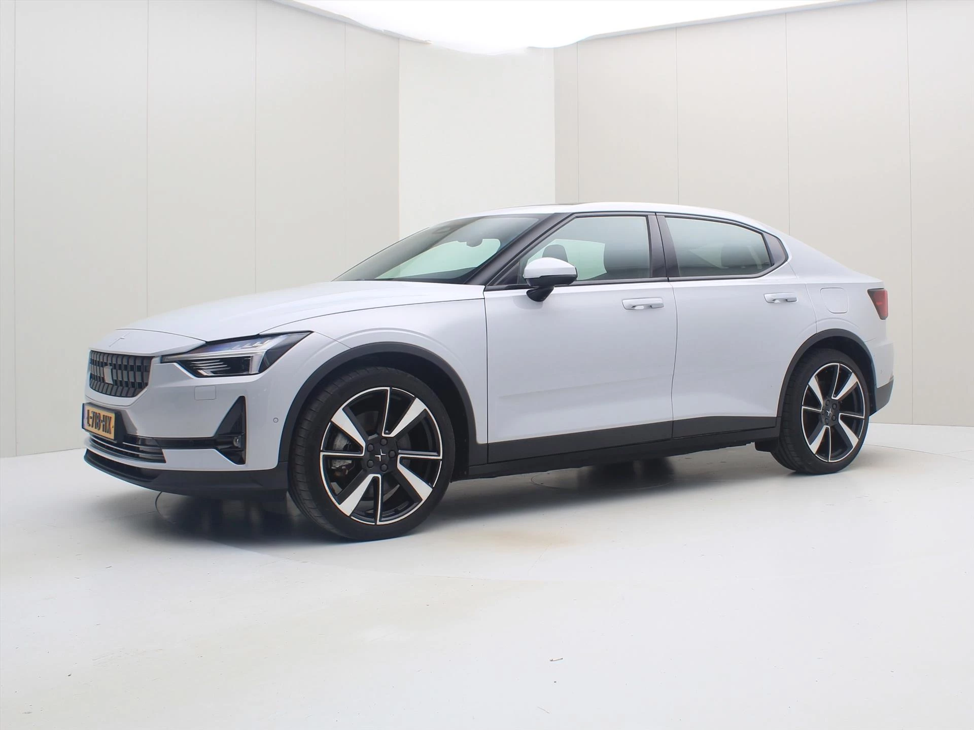 Hoofdafbeelding Polestar 2