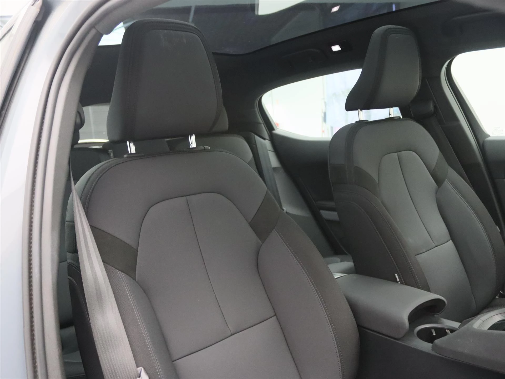 Hoofdafbeelding Polestar 2