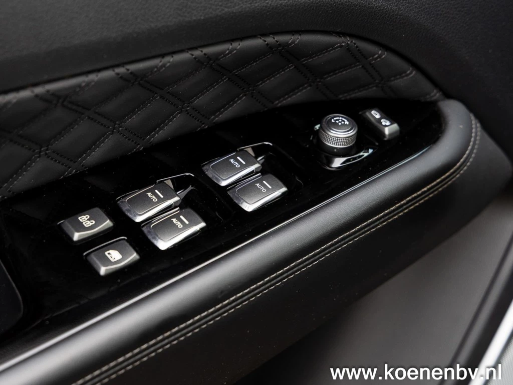 Hoofdafbeelding SsangYong Rexton