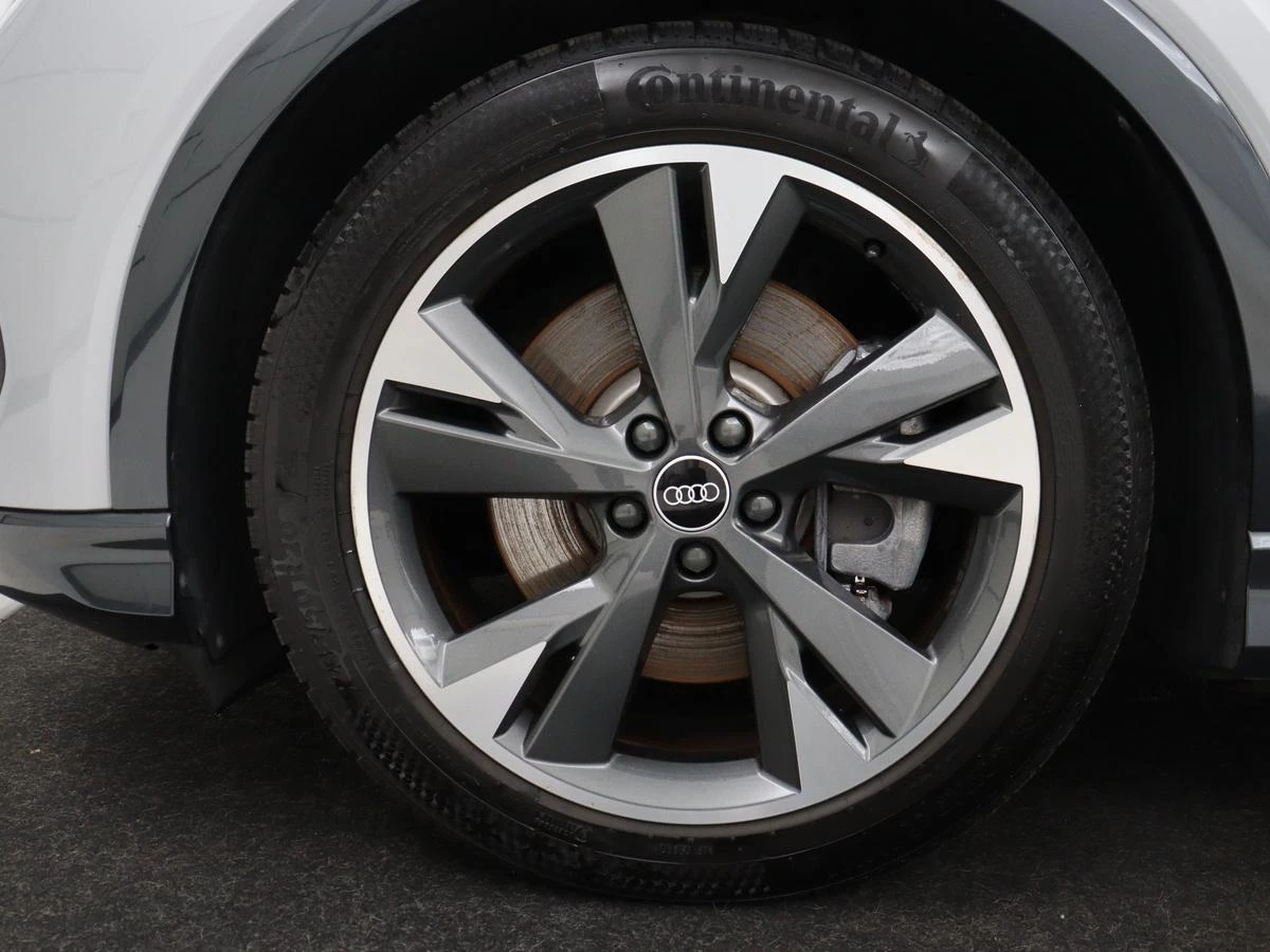 Hoofdafbeelding Audi Q4 e-tron