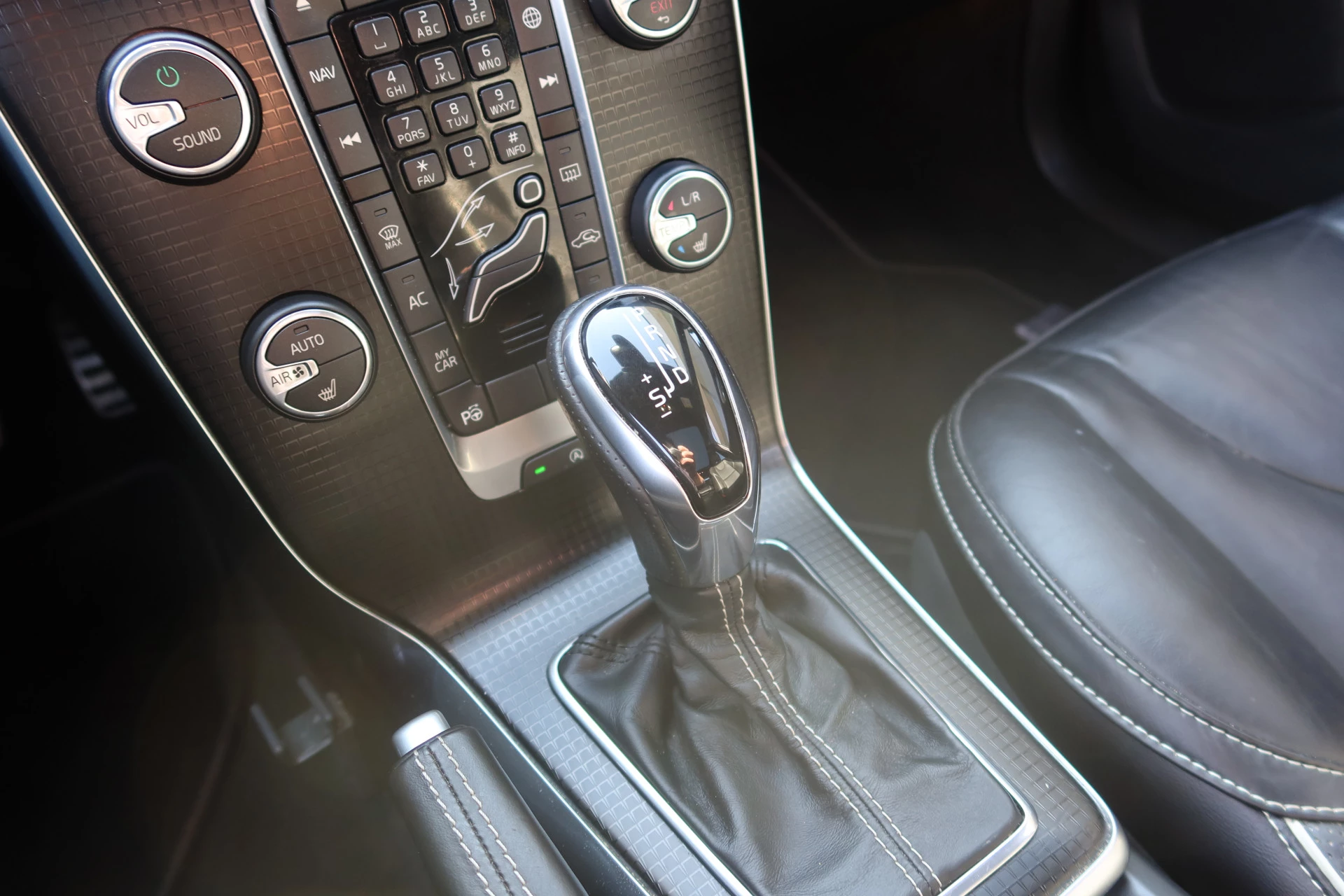 Hoofdafbeelding Volvo V40