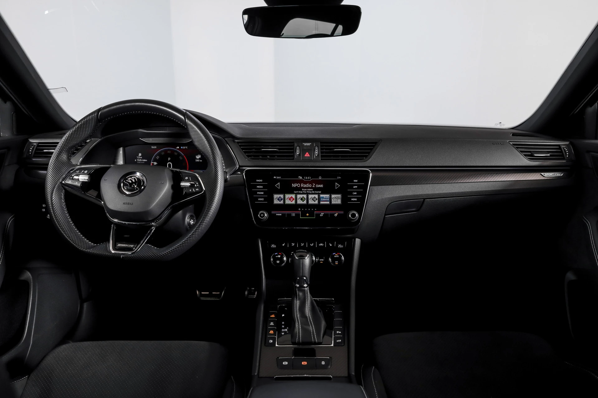 Hoofdafbeelding Škoda Superb