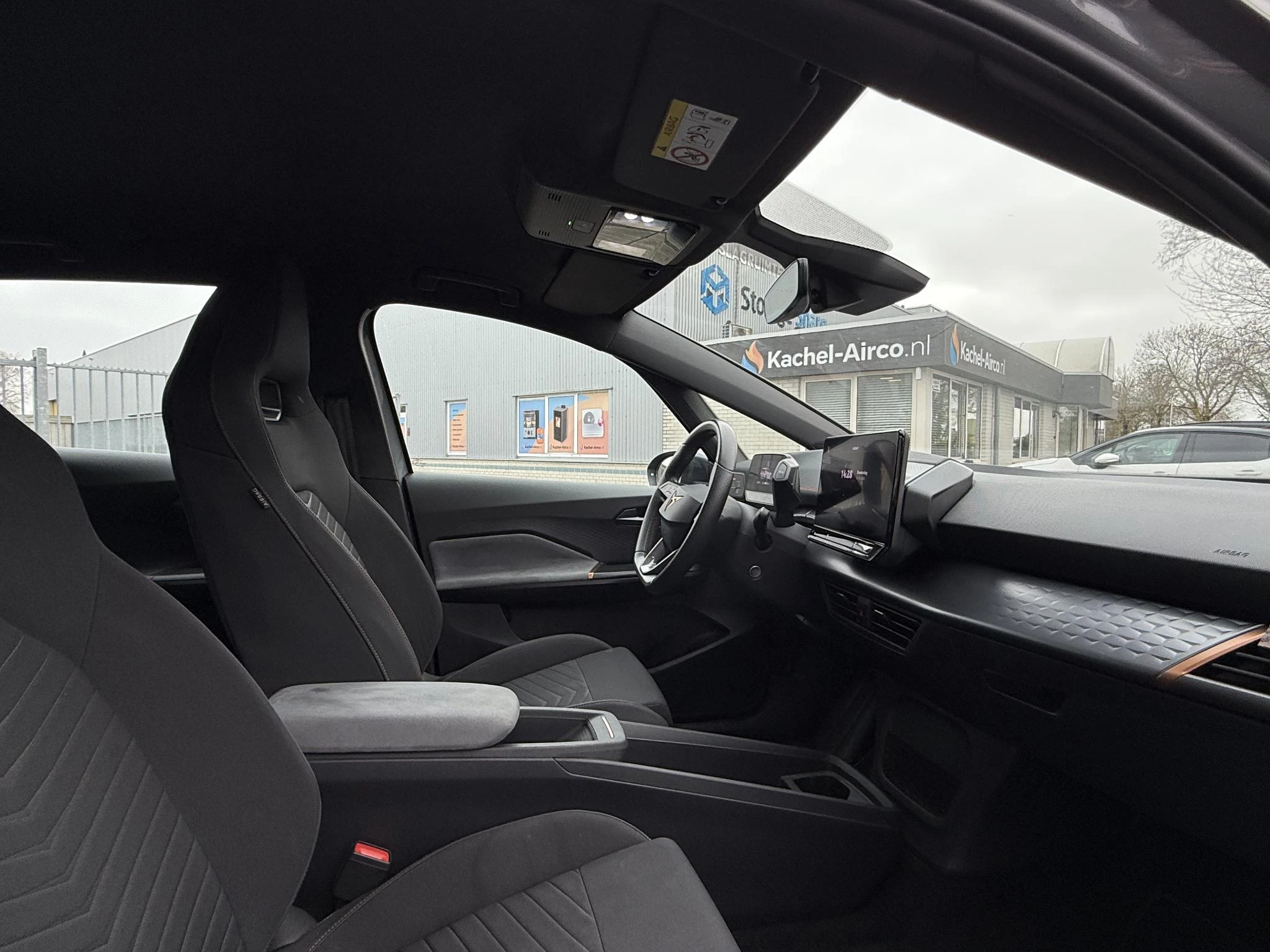 Hoofdafbeelding CUPRA Born