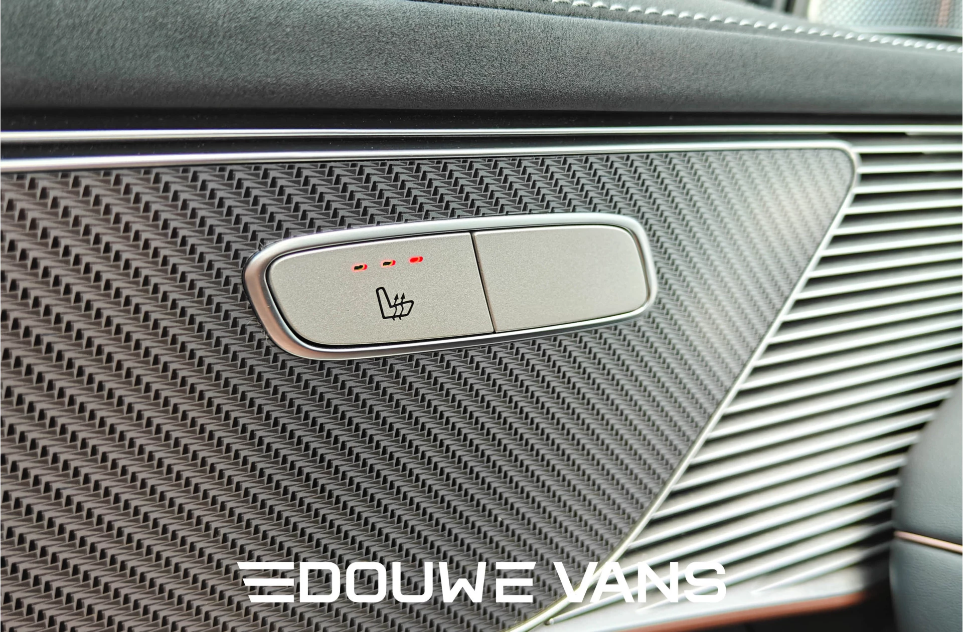 Hoofdafbeelding Mercedes-Benz EQC