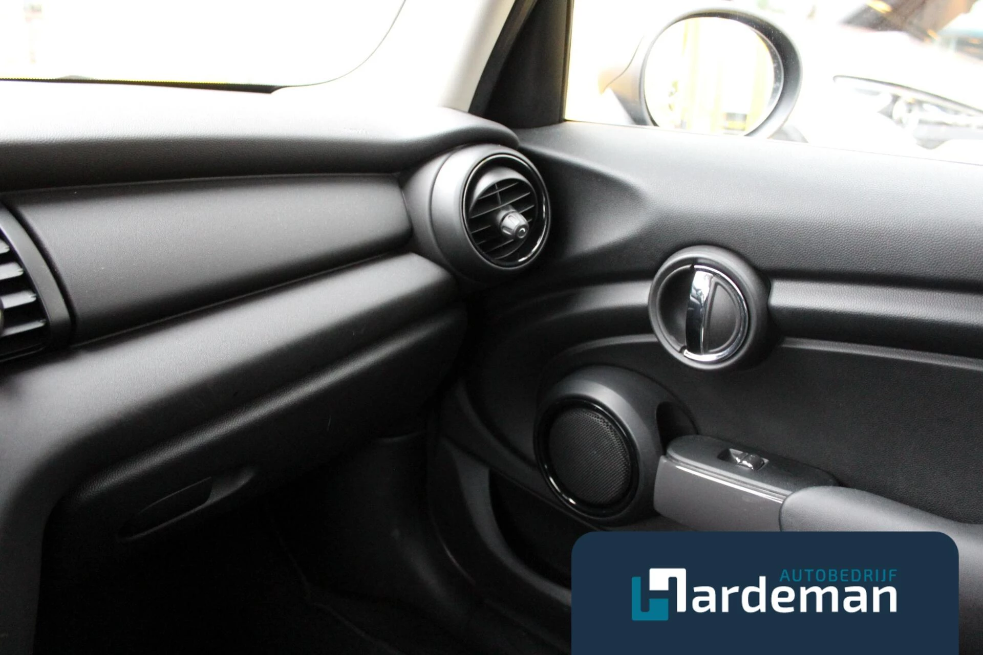 Hoofdafbeelding MINI One