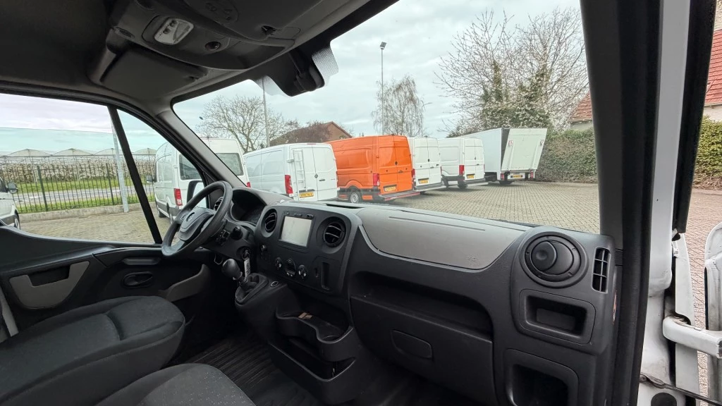 Hoofdafbeelding Opel Movano