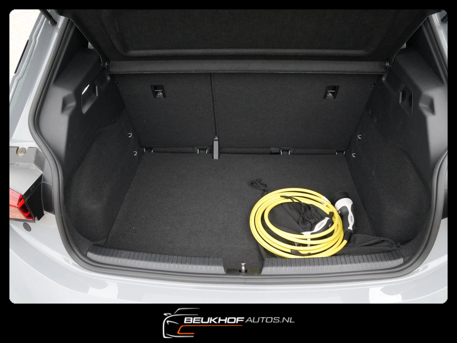 Hoofdafbeelding CUPRA Born