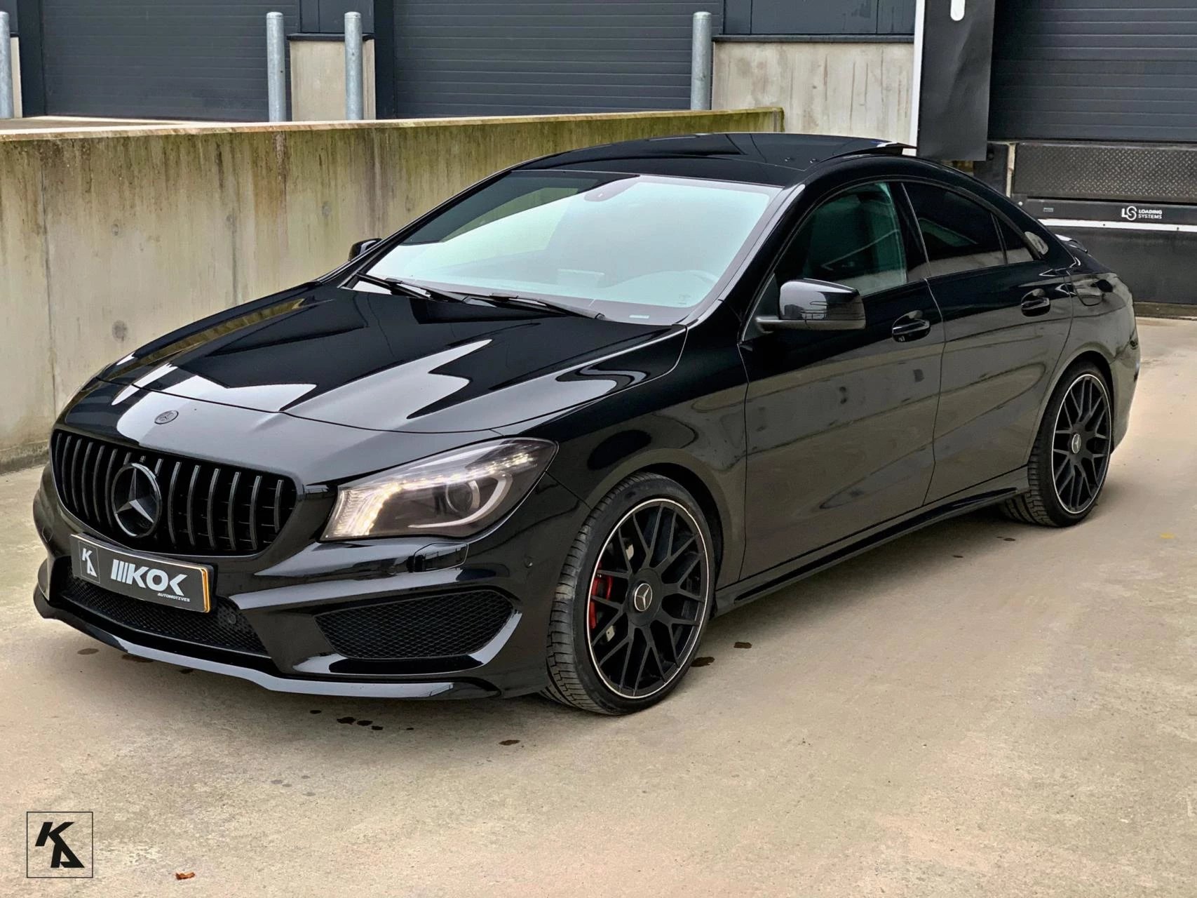 Hoofdafbeelding Mercedes-Benz CLA