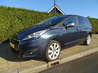 Hoofdafbeelding Peugeot 5008 Peugeot 5008 1.2 -131Pk STYLE 7P-Navi-Cruise-Clima-Trkh-Pdc-Blth