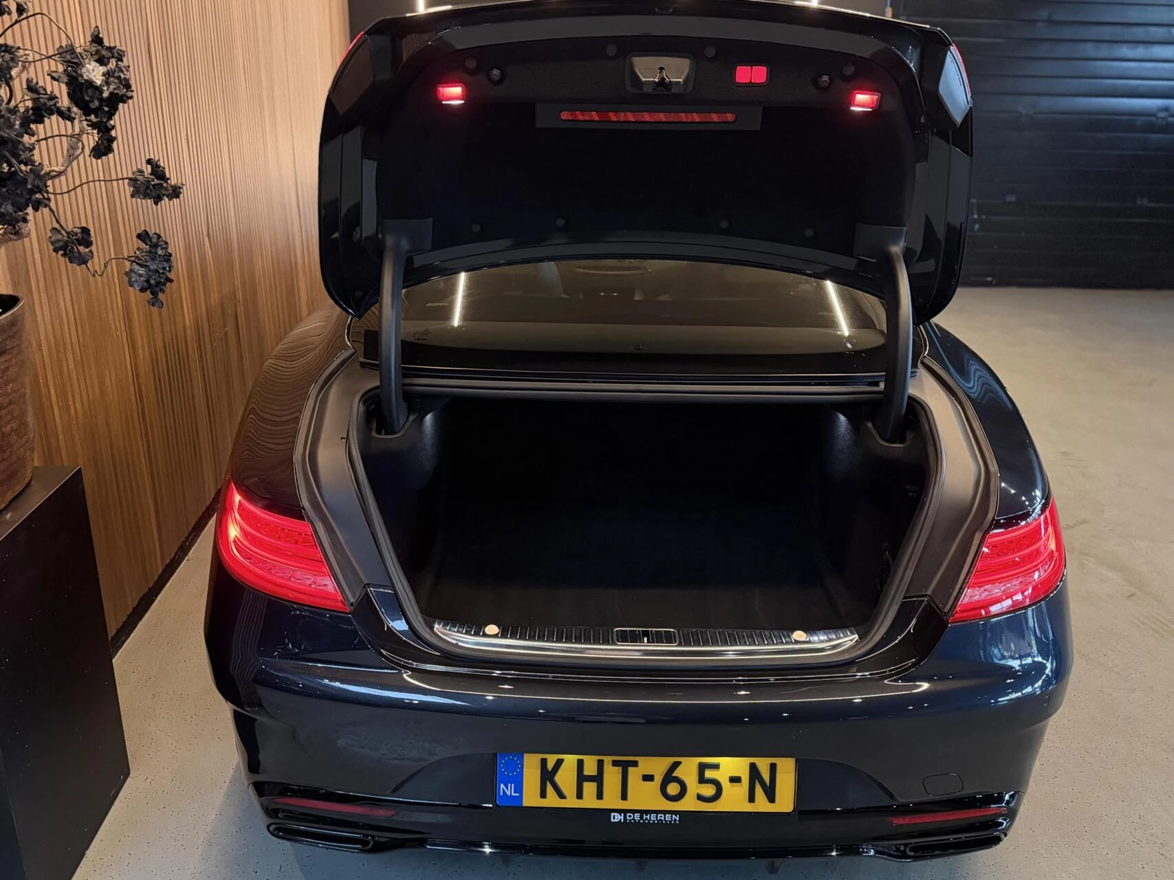 Hoofdafbeelding Mercedes-Benz S-Klasse
