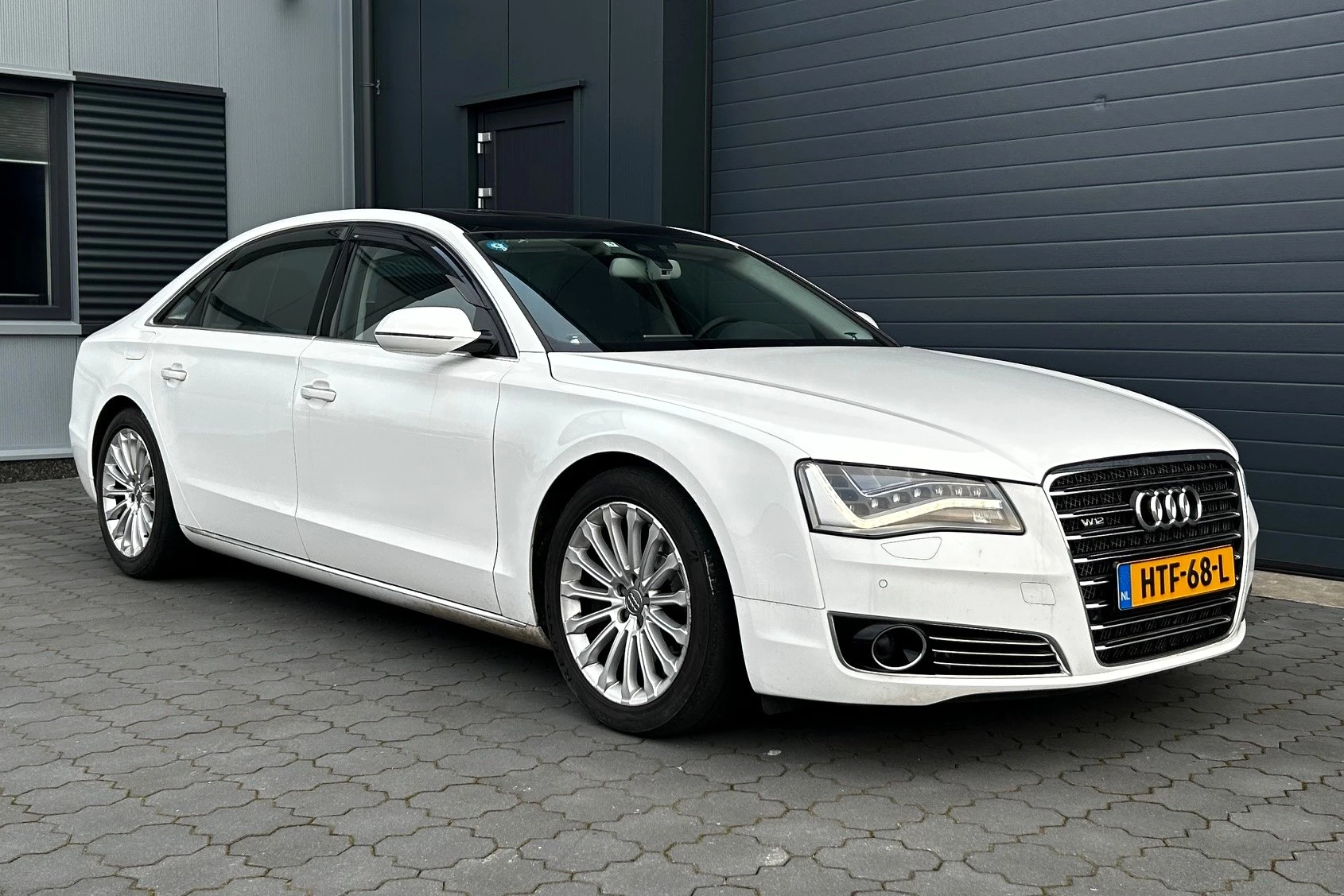 Hoofdafbeelding Audi A8