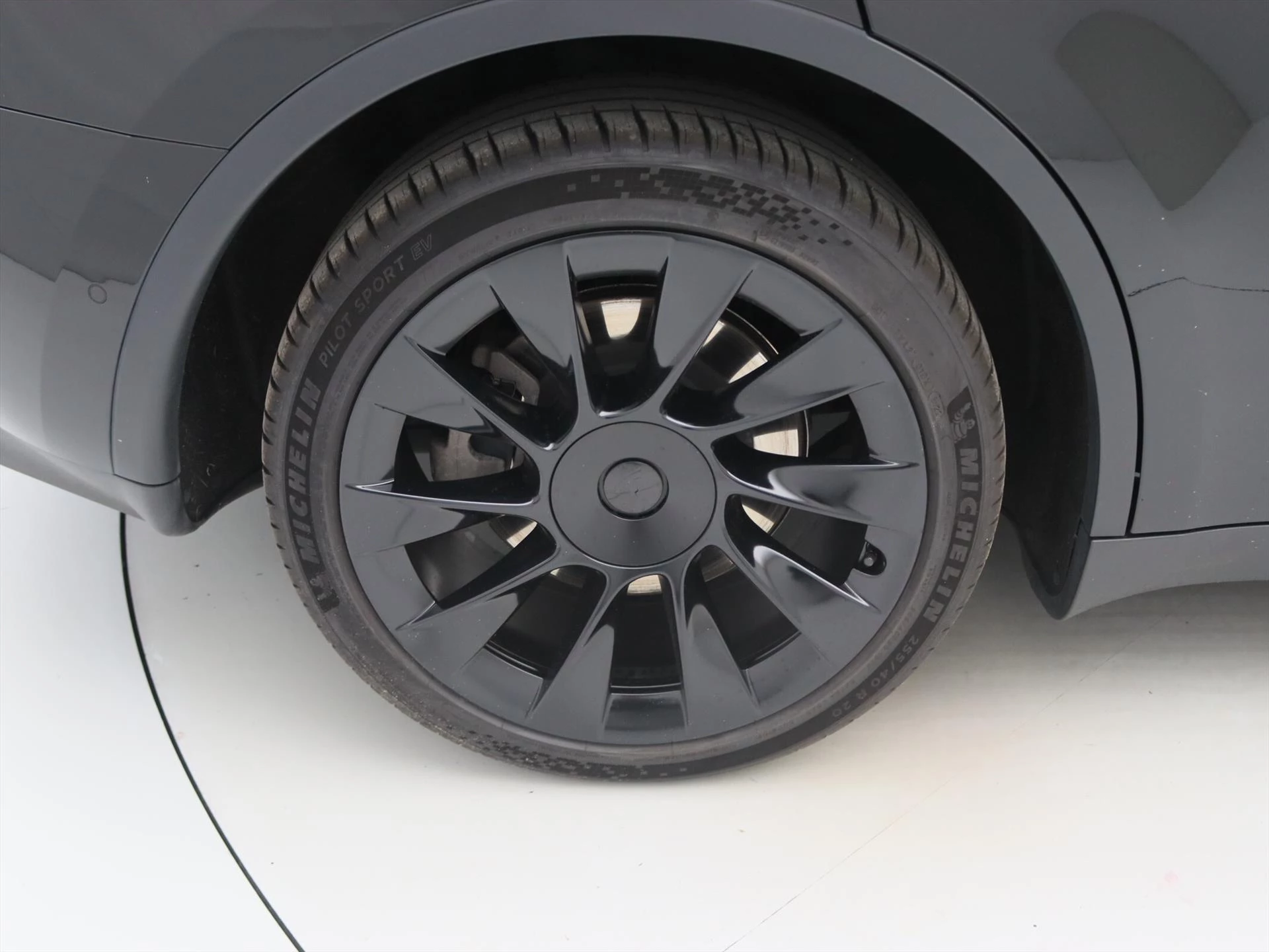 Hoofdafbeelding Tesla Model Y